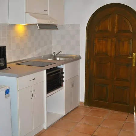 Apartment Maria With Pool And Amazing View - Agios Gordios